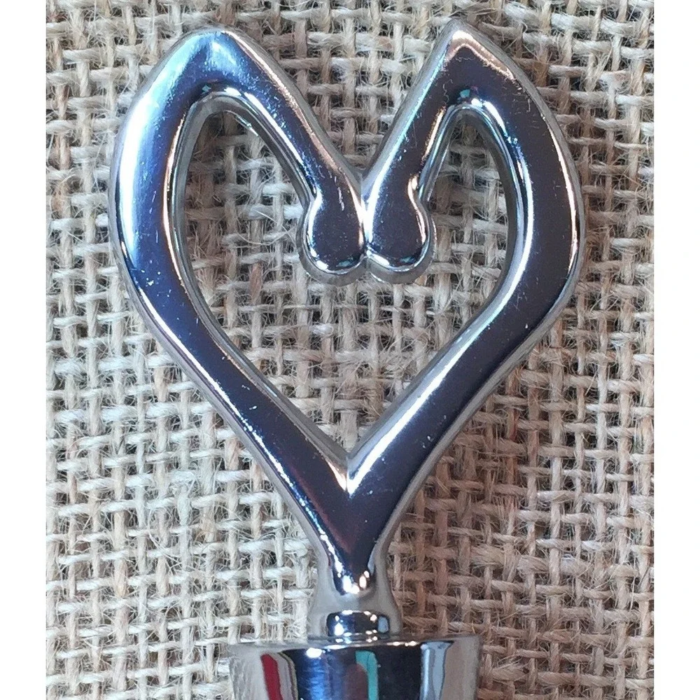 Chrome Heart Wine Bottle Stopper Silver Polished Metal Barware Accessory